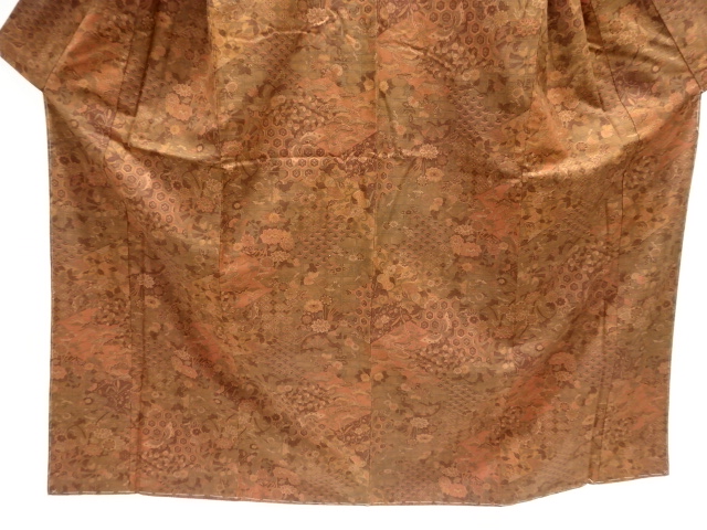  未使用品　蝶に花古典柄手織り紬着物